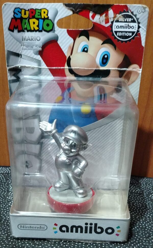 Amiibo Mario Silver Edition
