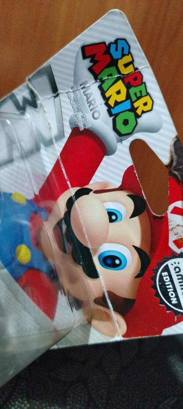 Amiibo Mario Silver Edition - Image 11